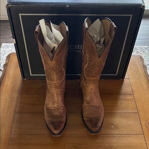Lucchese Women’s Tan Cowgirl Western Boots. Size 8.0